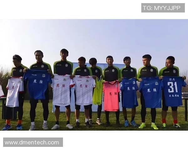 足球明星转会对俱乐部经济实力和竞技表现的深远影响分析 足球明星转会对俱乐部经济实力和竞技表现的深远影响分析